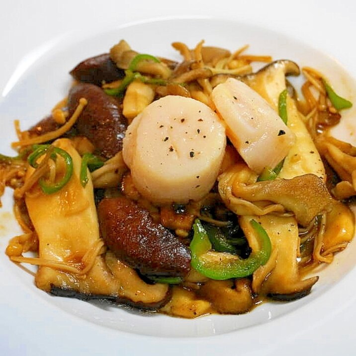 美味~バターと醤油!キノコとホタテのバター醤油炒め
